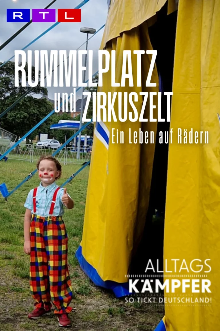Auf diesem Bild sieht man den Eingang eines gelben Zirkuszeltes. Davor steht ein Kind in Clownstracht, welches den Daumen hebt. Darüber steht der Titel: "Rummelplatz und Zirkuszelt - Ein Leben auf Rädern"